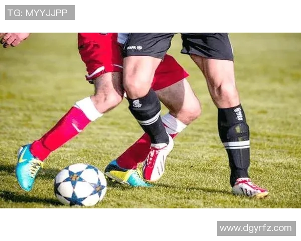 足球明星揭秘脚踝保养秘诀视频分享助你提升运动表现与保护技巧 足球明星揭秘脚踝保养秘诀视频分享助你提升运动表现与保护技巧