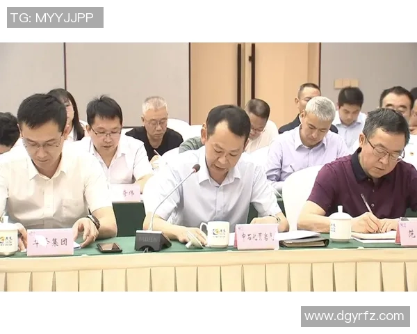 成都网球队防反体系解析:网球战术的创新与实践探讨 成都网球队防反体系解析:网球战术的创新与实践探讨